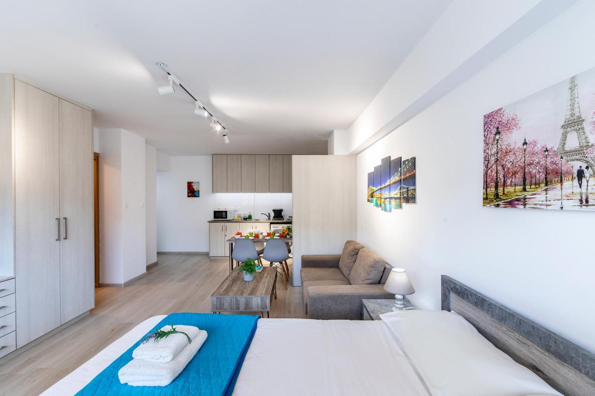 C-Premium Apts 100M From Beach And City Centre ลาร์นาคา ภายนอก รูปภาพ