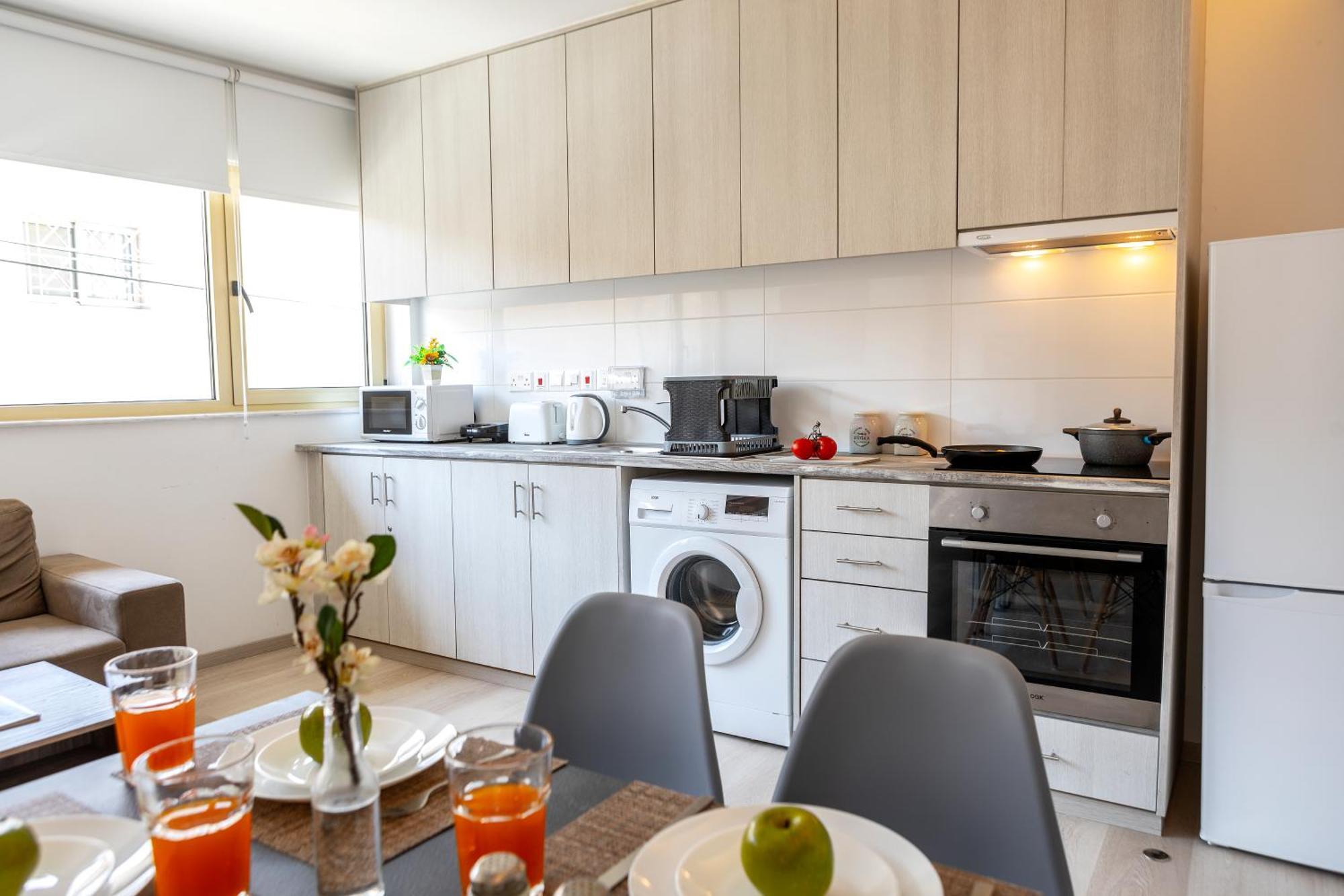 C-Premium Apts 100M From Beach And City Centre ลาร์นาคา ภายนอก รูปภาพ