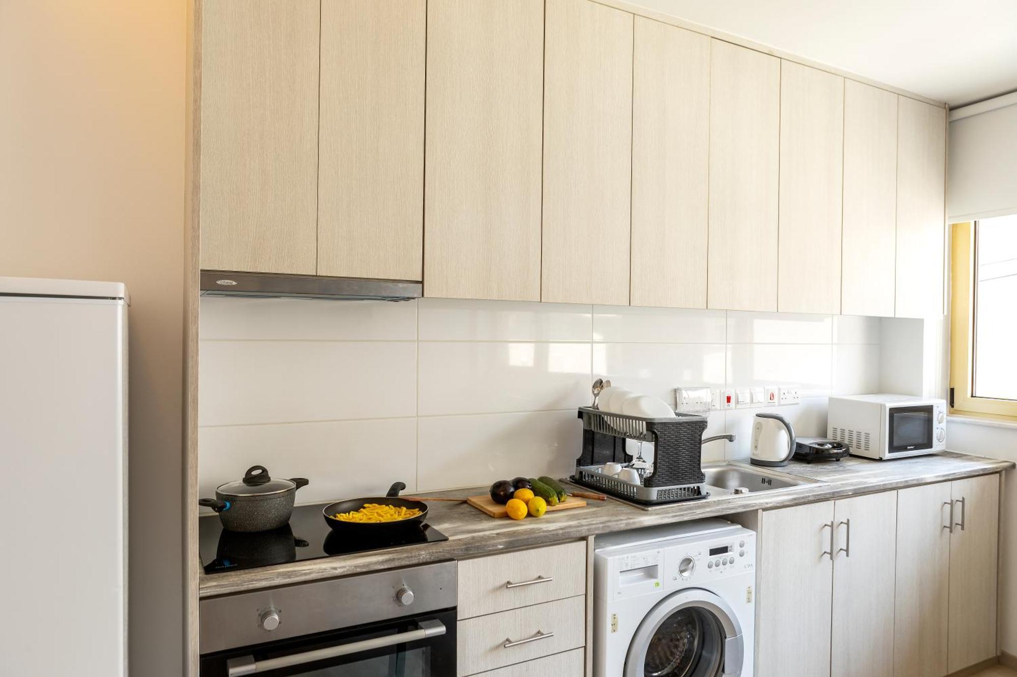 C-Premium Apts 100M From Beach And City Centre ลาร์นาคา ภายนอก รูปภาพ