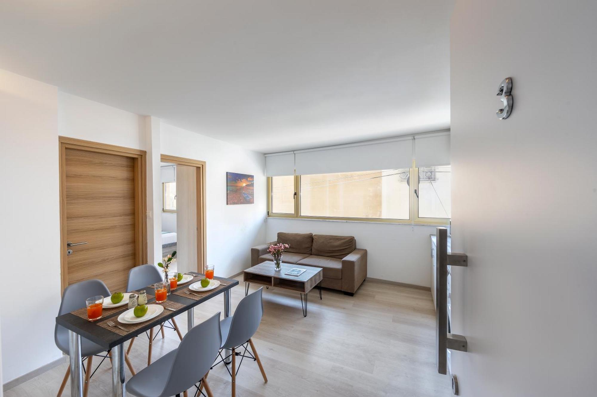 C-Premium Apts 100M From Beach And City Centre ลาร์นาคา ภายนอก รูปภาพ